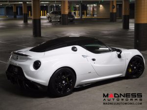 Alfa Romeo 4C Carbon Fiber Side Skirt Set - Shark Fin